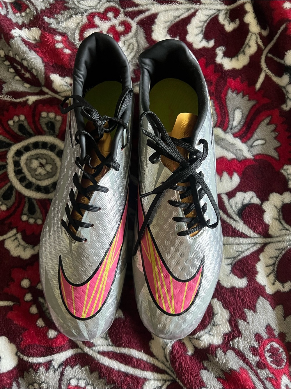 Nike hypervenoms size 10